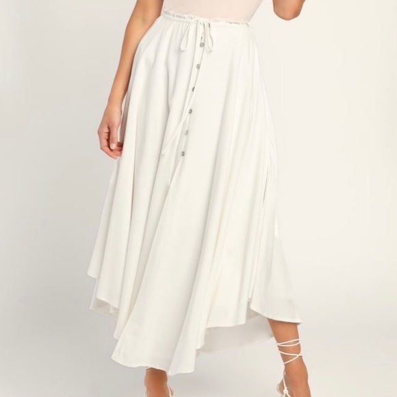 Lulu’s Best Beginnings Button-Front Midi Skirt NWT Size XS in Ivory - Picture 3 of 9